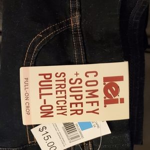 LEI stretch crop jeans